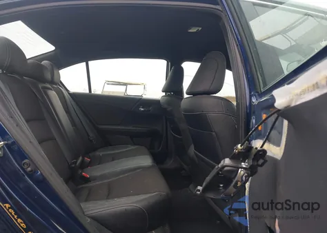 2016 Honda Accord Sport z USA, uszkodzony, nr VIN 1HGCR2F63GA082449